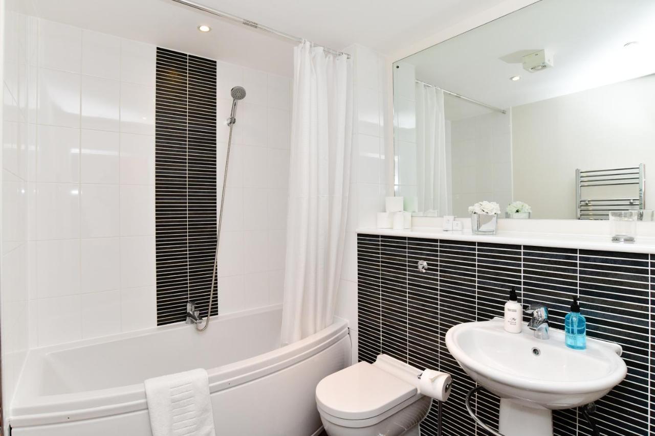 Meridian Quay Apartments, By Jsw Short Stay Σουόνσι Εξωτερικό φωτογραφία