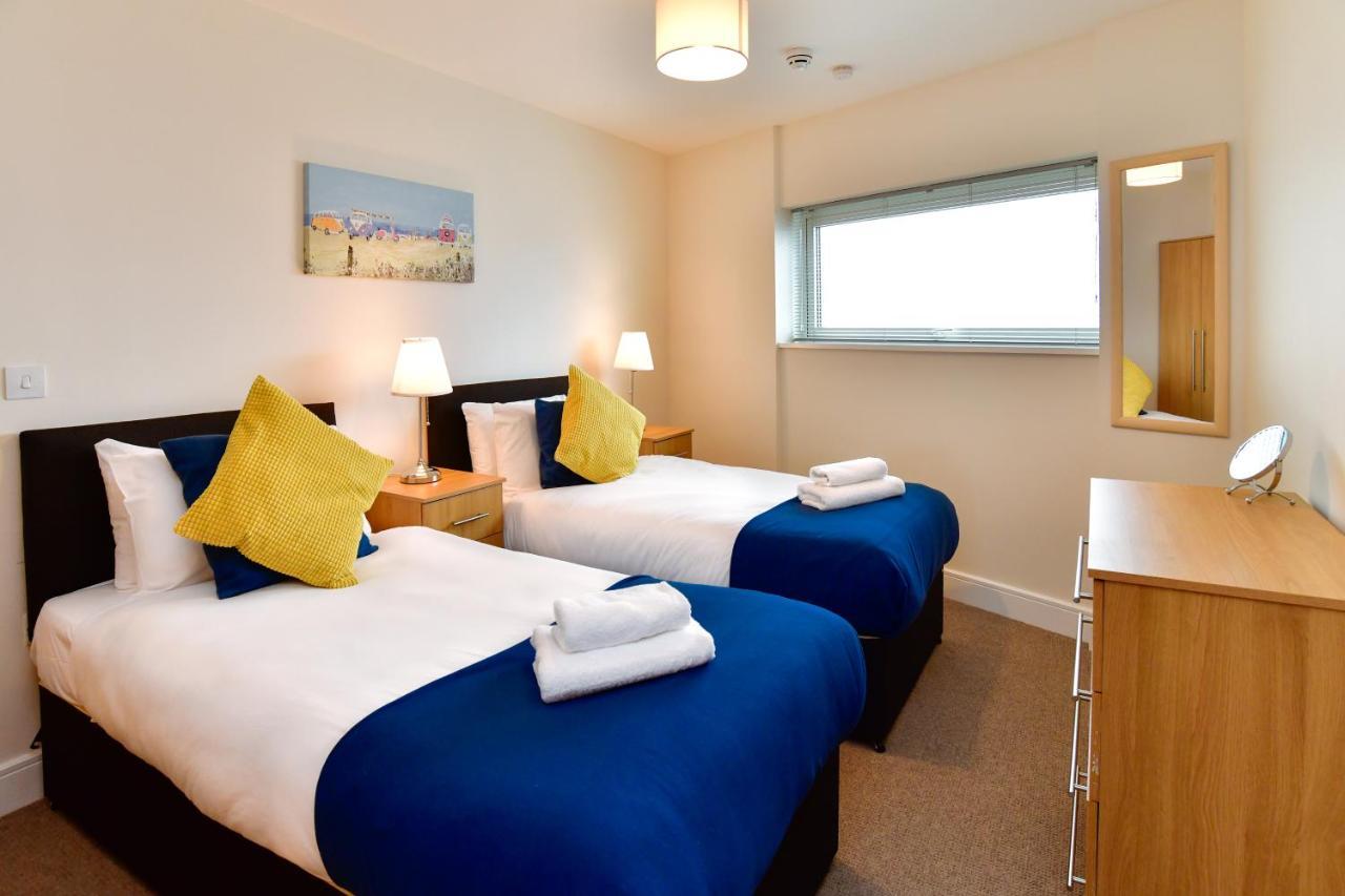 Meridian Quay Apartments, By Jsw Short Stay Σουόνσι Εξωτερικό φωτογραφία